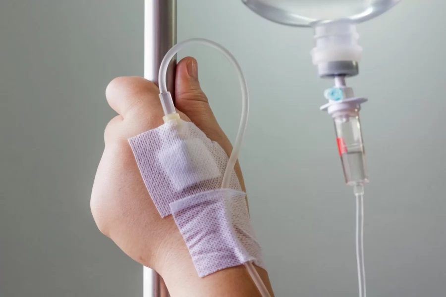 Serum Takma Hizmetleri: Steril, Güvenilir, Uygun Fiyatlı